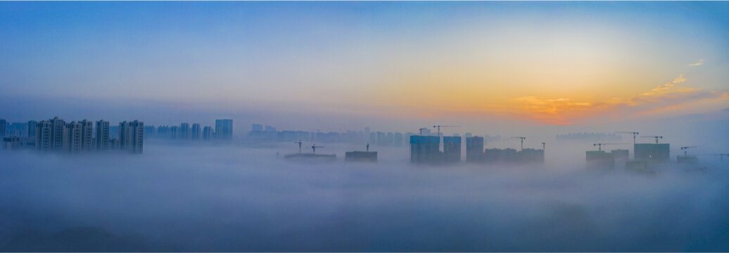 城市雾境全景接片
