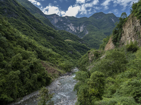 湖北宜昌长阳清江自然风光