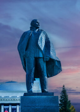 列宁雕塑