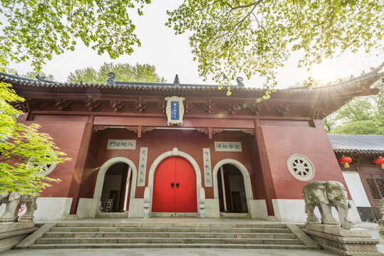 南京栖霞山的摄山栖霞寺