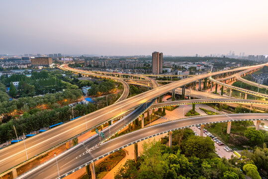 南京的立交桥城市建筑夜景