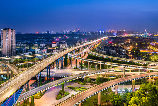 南京的立交桥城市建筑夜景