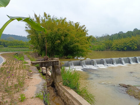 中山河