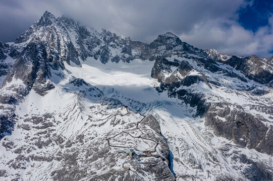 航拍云南丽江玉龙雪山冰川积雪