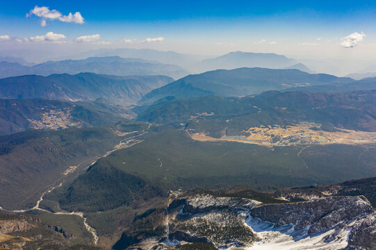 丽江玉龙雪山景区东麓山坪湖泊