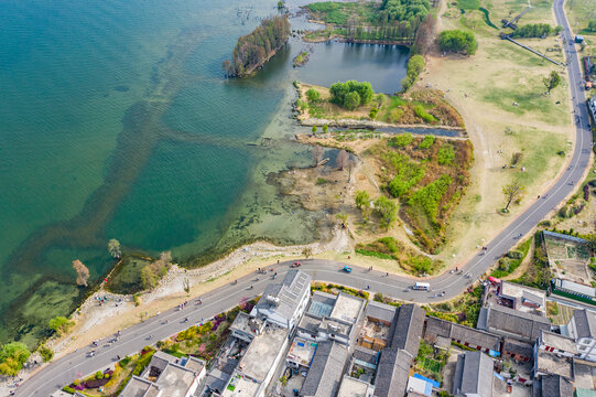 航拍云南大理洱海生态廊道美景