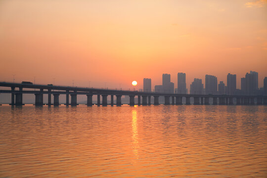 日落海堤海岸线海边风光