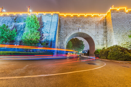 中国江苏南京中华门古建筑夜景