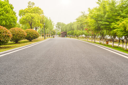 南京万景园里的园林建筑道路