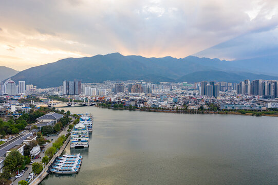 航拍洱海云南大理港游船码头