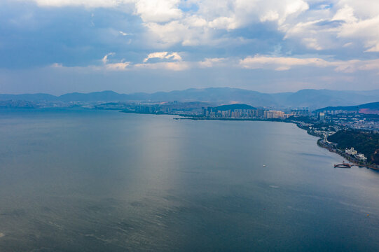 航拍云南大理洱海高原淡水湖泊