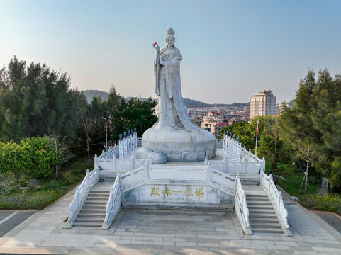 莆田秀屿区妈祖诞生地妈祖像