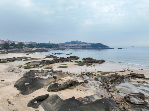 航拍莆田湄洲岛海滨风光