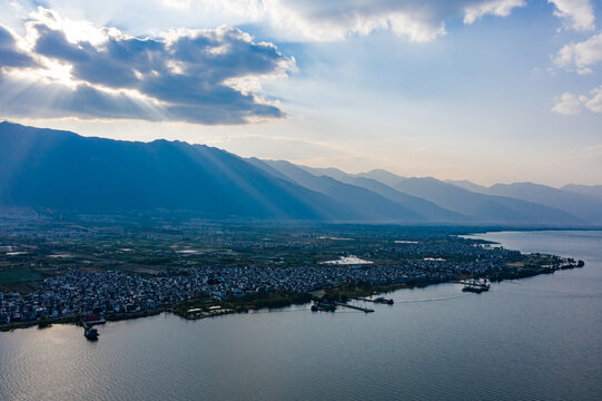 航拍云南大理洱海才村湿地公园