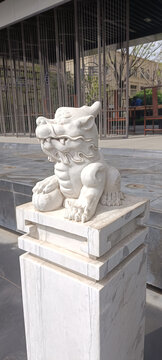 龙子雕塑