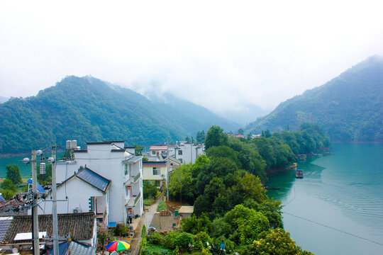 黄山太平湖曙光村