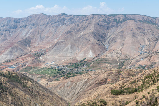 乌蒙山峡谷