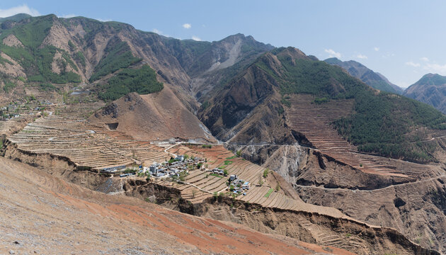 乌蒙山峡谷