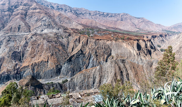 乌蒙山峡谷