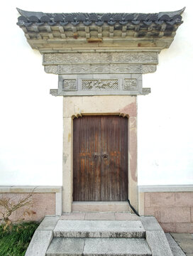 中式庭院大门