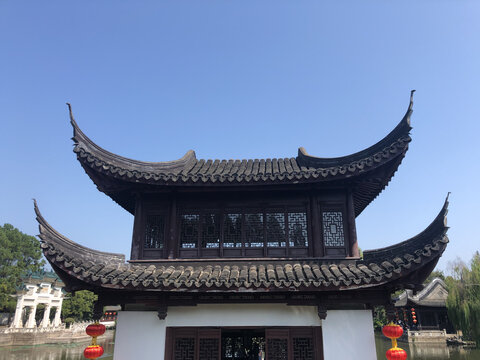 中式建筑飞檐翘角