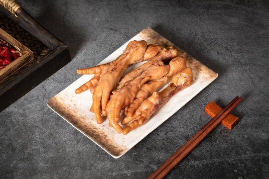 鸡爪火锅铁锅炖配菜