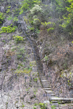 山间台阶山路