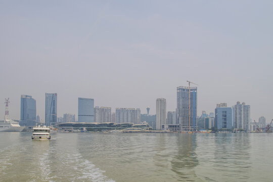 厦鼓客运码头建筑与邮轮海景