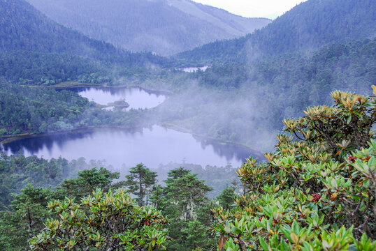 高山平湖