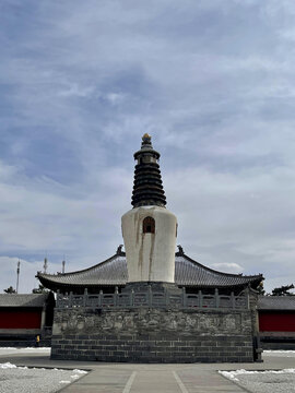 山西大同法华寺白塔