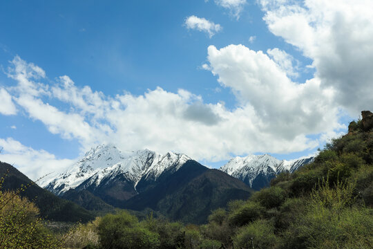 多雄拉山全貌