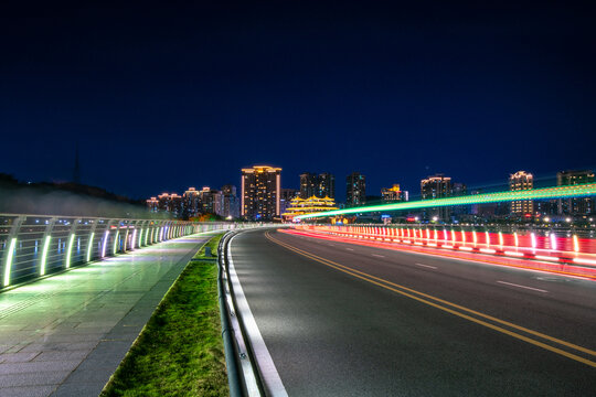 现代城市道路