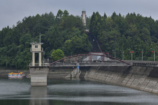 山区水库