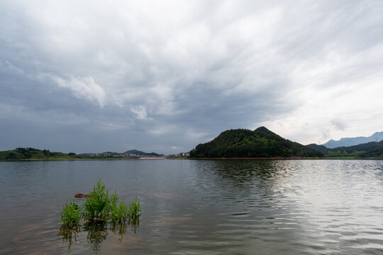 浙江义乌岩口湖水库风光