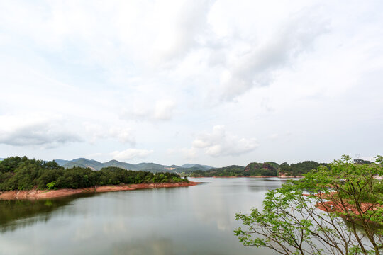 岩口湖水库风光