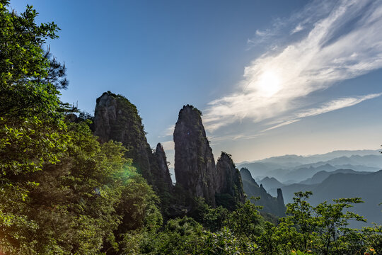 浦江仙姑山景区山峰风光