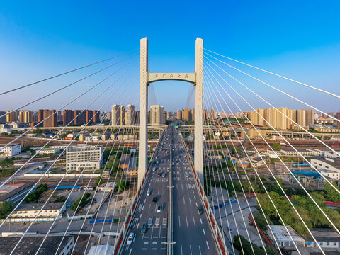 航拍郑州农业路大桥都市天际线