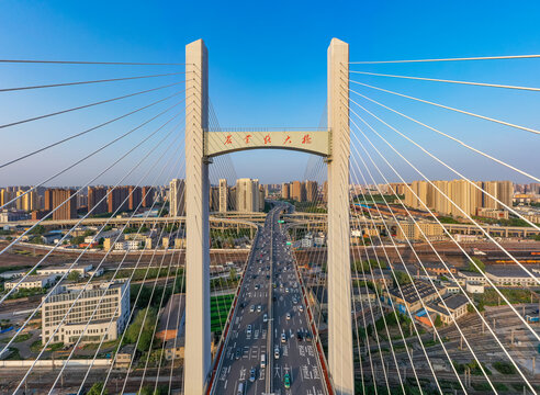 航拍郑州农业路大桥城市斜拉桥