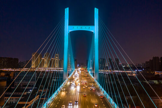 航拍郑州农业路大桥夜景灯光秀