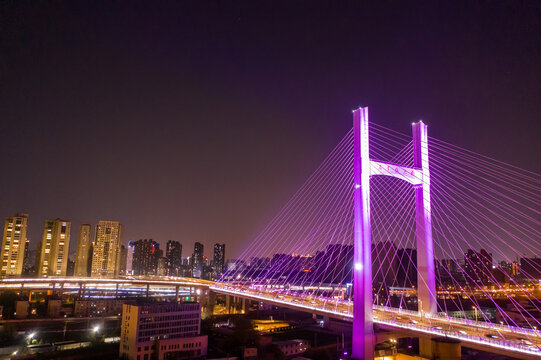 航拍郑州农业路大桥夜景灯光秀