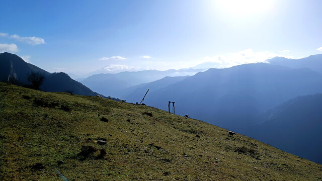 高原草场大山风光