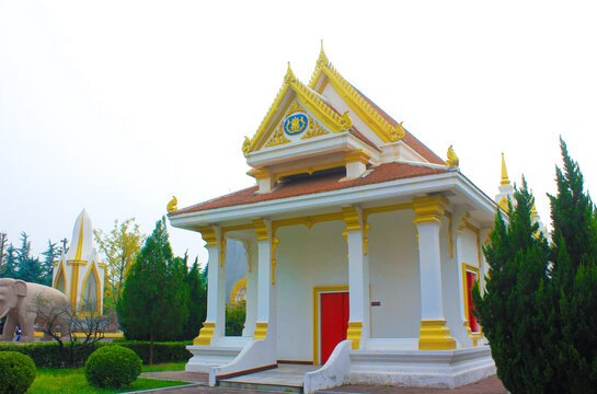 泰国佛殿苑
