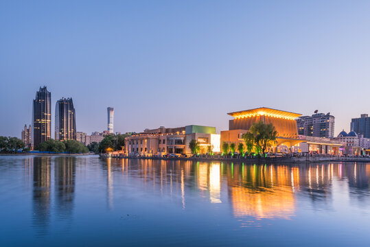 中国北京朝阳公园夜景