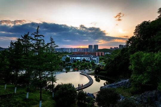 郴州文化公园景区的傍晚日落