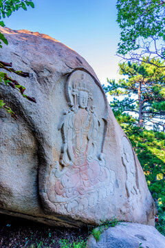 中国辽宁阜新海棠山摩崖造像