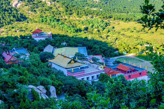 中国辽宁阜新海棠山普安寺