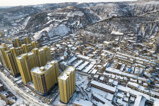 城市雪景