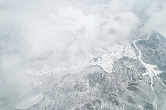 高原雪景