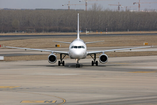 空客A320飞机正面