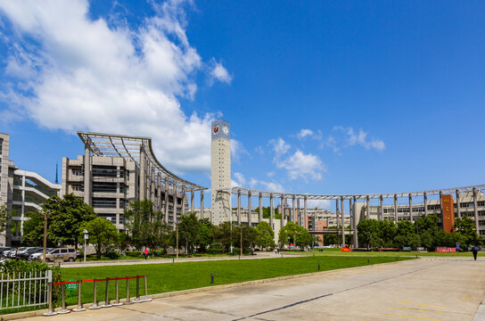 荆楚理工学院